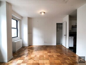 East 89 Street in New York, NY - Building Photo - Building Photo