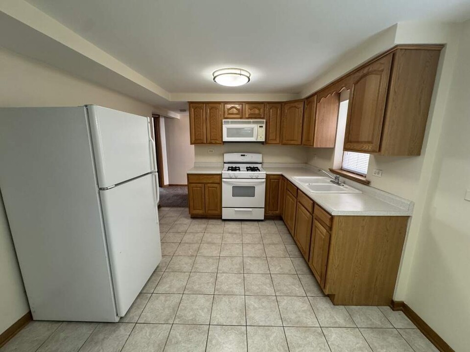 4752 N Menard Ave, Unit 2 in Chicago, IL - Building Photo