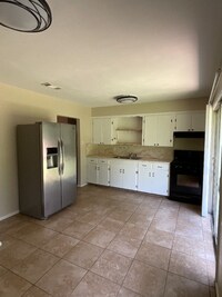 317 Hickory St photo'