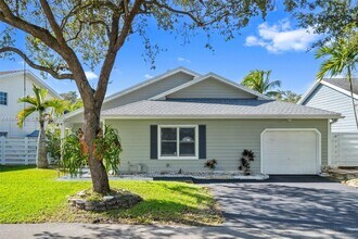 15006 SW 141st Ct in Miami, FL - Building Photo - Building Photo