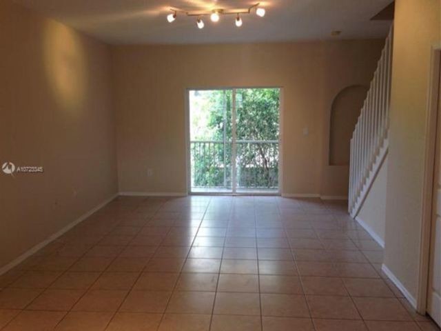 5620 NW 114th Path in Doral, FL - Building Photo - Building Photo