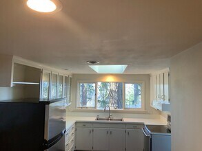 2598 Cresta De Ruta St in Eugene, OR - Building Photo - Building Photo