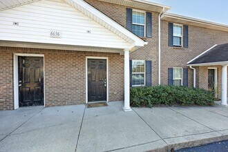 6636 S Wilson Rd in Radcliff, KY - Building Photo - Building Photo