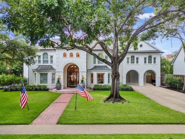 property at 6608 Vanderbilt St