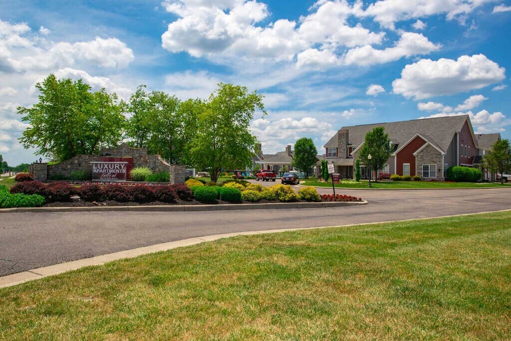 The Falls at Settlers Walk Apartments in Springboro, OH
