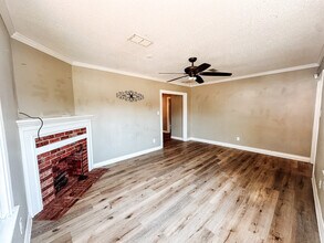 2006 30th St in Lubbock, TX - Building Photo - Building Photo