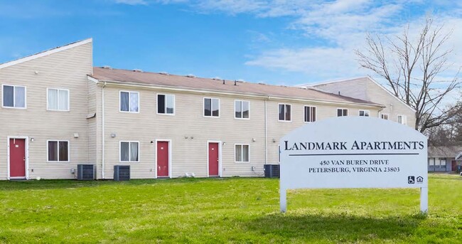 Landmark Apartments in Petersburg, VA - Building Photo - Building Photo