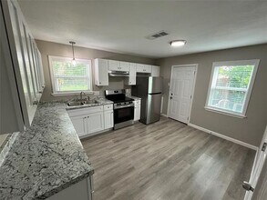 4327 Scottsdale Dr in Mesquite, TX - Building Photo - Building Photo