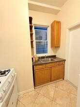 26 Linden St in Yonkers, NY - Building Photo - Building Photo