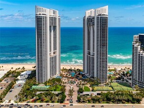 18201 Collins Ave, Unit 4709a in Sunny Isles Beach, FL - Building Photo - Building Photo