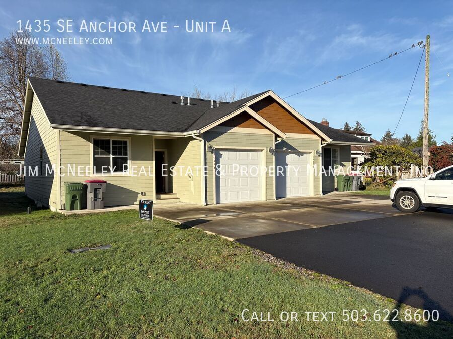 1435 SE Anchor Ave in Warrenton, OR - Building Photo