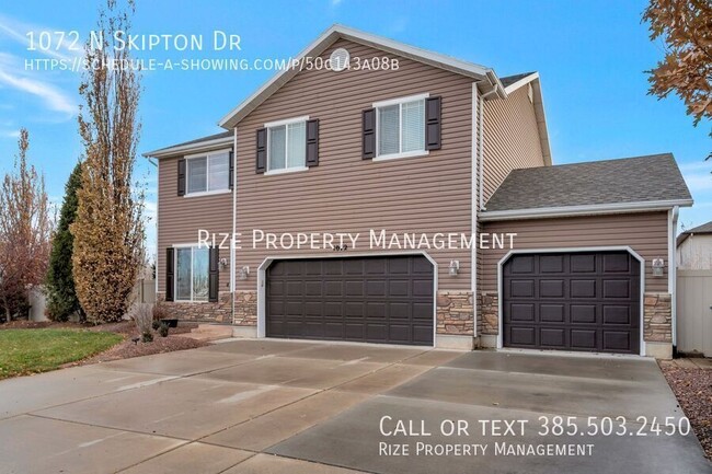 property at 1072 Skipton Dr W