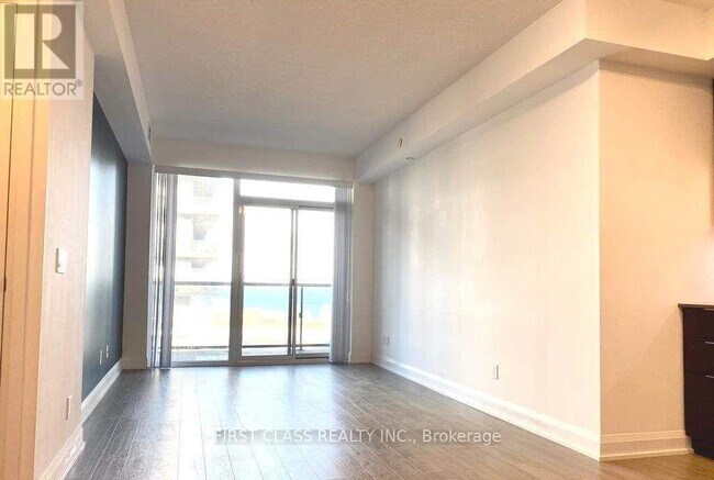 56 Annie Craig Dr in Toronto, ON - Building Photo - Building Photo