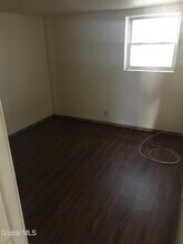 1007 19th St in Watervliet, NY - Building Photo - Building Photo