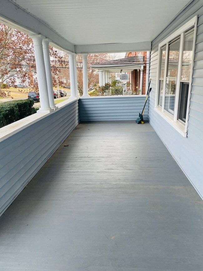 173-175 Whitman Ave in West Hartford, CT - Building Photo - Building Photo