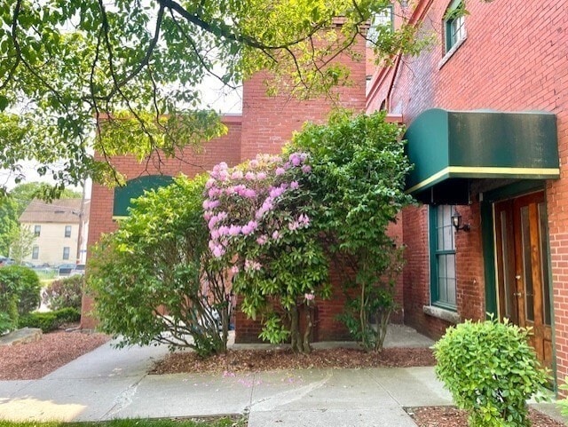 property at 54 Green St