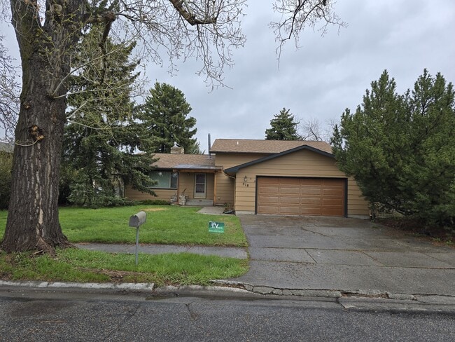 property at 518 N 17th Ave