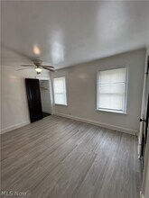 1286 E 152nd St in East Cleveland, OH - Building Photo - Building Photo