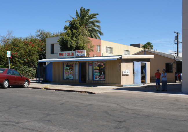 4025 Van Dyke Ave in San Diego, CA - Building Photo - Building Photo