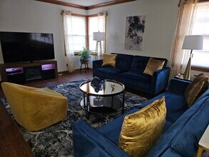 1857 E Holmes Rd in Memphis, TN - Building Photo - Building Photo