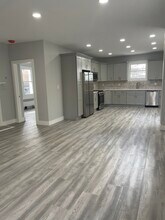 121 W Chester St in Long Beach, NY - Building Photo - Building Photo