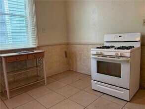 2839 Maurepas St in New Orleans, LA - Building Photo - Building Photo