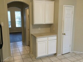 2218 Laurel Oaks Dr in Houston, TX - Foto de edificio - Building Photo