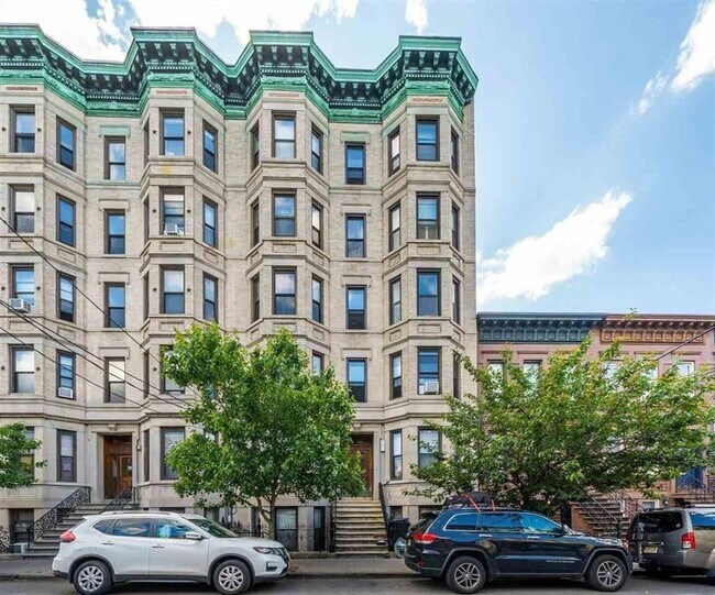 1114 Park Ave in Hoboken, NJ - Building Photo - Building Photo