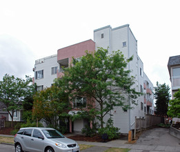 Annadette Apartments in Seattle, WA - Building Photo - Building Photo