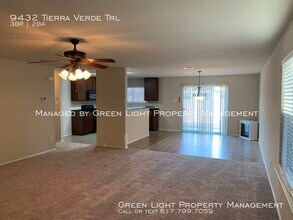 9432 Tierra Verde Dr in Fort Worth, TX - Building Photo - Building Photo