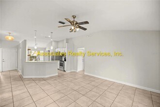 8728 NW 35th Pl in Gainesville, FL - Building Photo - Building Photo