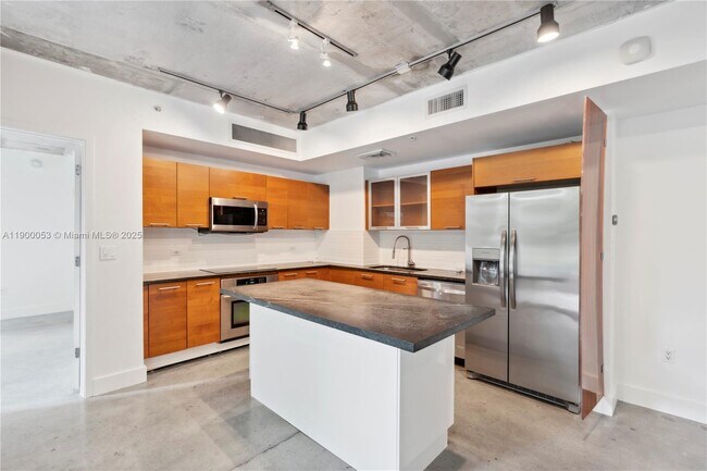 3451 NE 1st Ave, Unit M0707 in Miami, FL - Building Photo - Building Photo