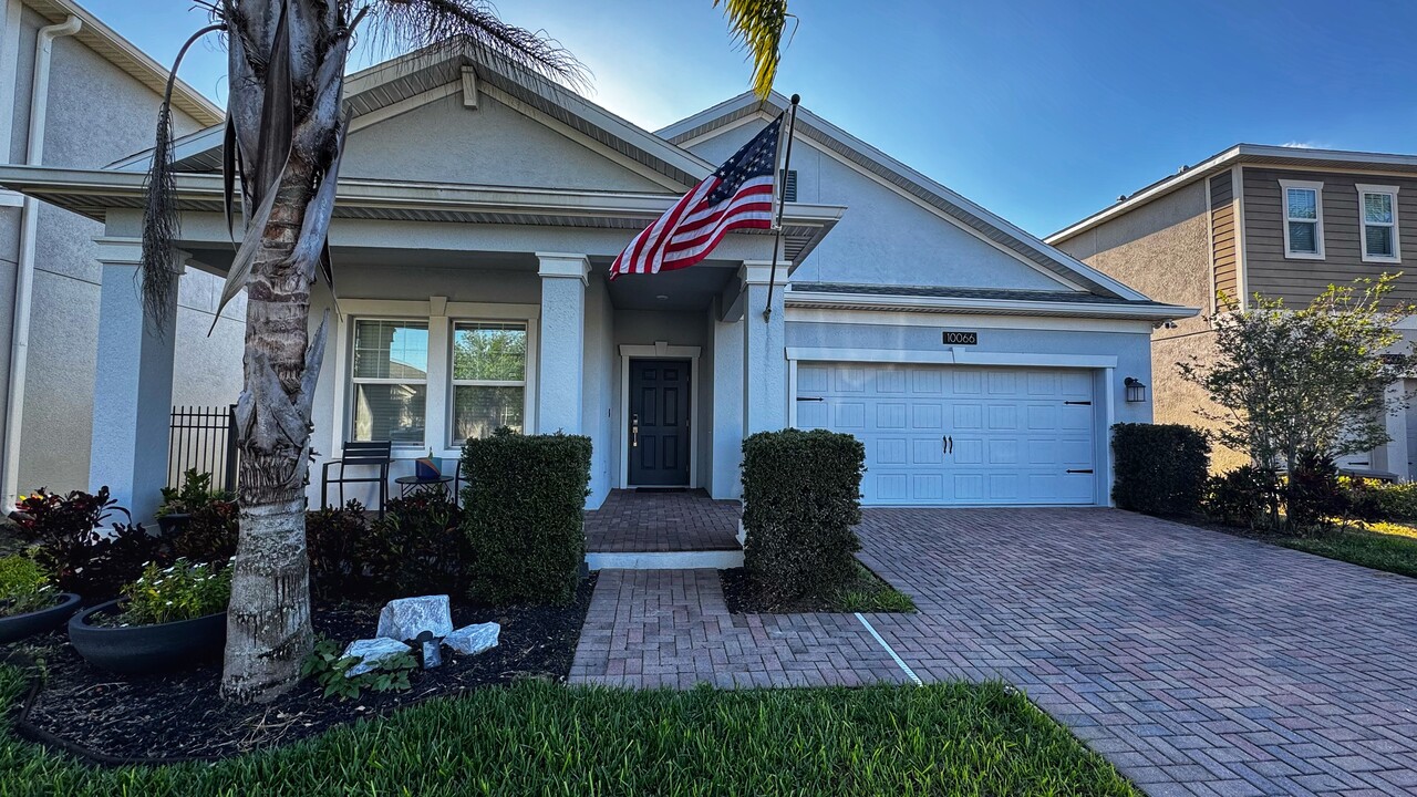 10066 Yellow Jasmine Dr in Orlando, FL - Building Photo