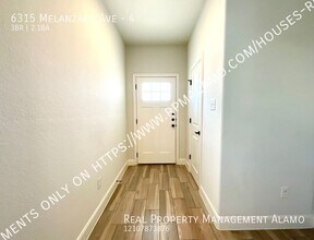 6315 Melanzane Ave in San Antonio, TX - Building Photo - Building Photo