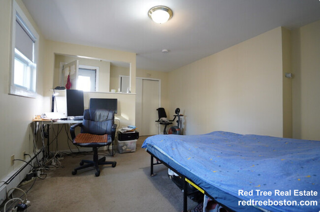 21 Mansfield St, Unit 1 in Boston, MA - Building Photo - Building Photo