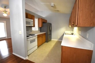 5805 Battery Dr in Greensboro, NC - Building Photo - Building Photo