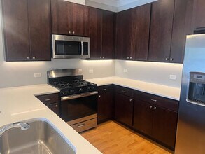 4812 W Montrose Ave in Chicago, IL - Building Photo - Building Photo