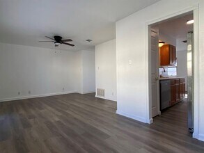 5813 Signal Point in Austin, TX - Building Photo - Building Photo