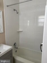 405 Broad St in Gibbstown, NJ - Building Photo - Building Photo