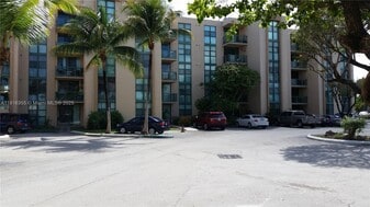 2075 SW 122nd Ave in Miami, FL - Building Photo