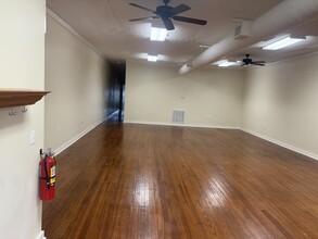 106 W 7th St, Unit 106.5 in Newkirk, OK - Foto de edificio - Building Photo