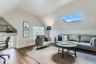1073 N Downing St, Unit SI ID1026249P in Denver, CO - Building Photo - Building Photo
