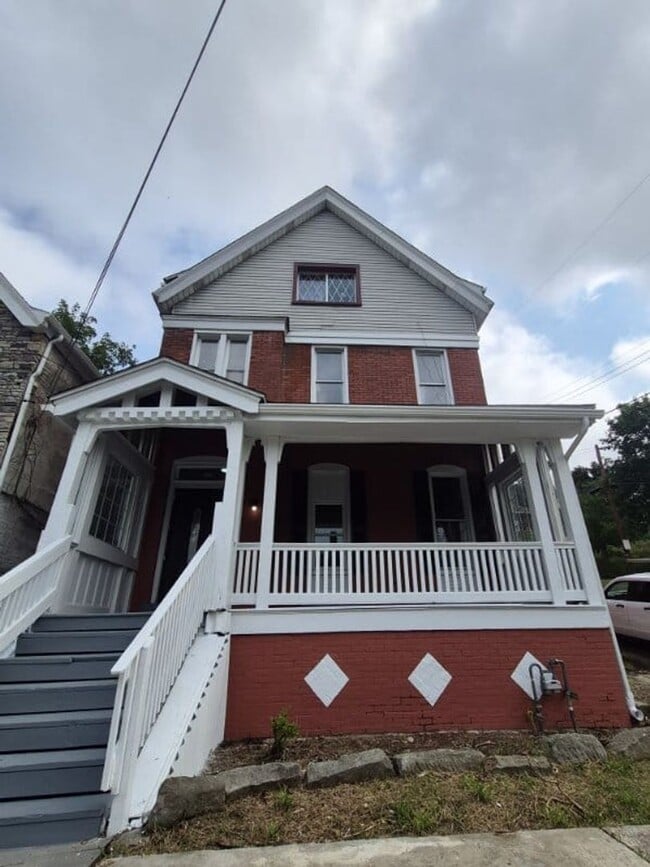 property at 729 Hill Ave