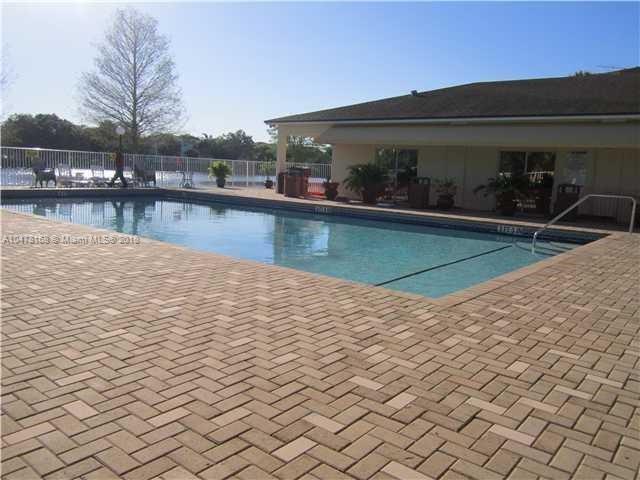 3660 N 56th Ave, Unit 616 in Hollywood, FL - Foto de edificio