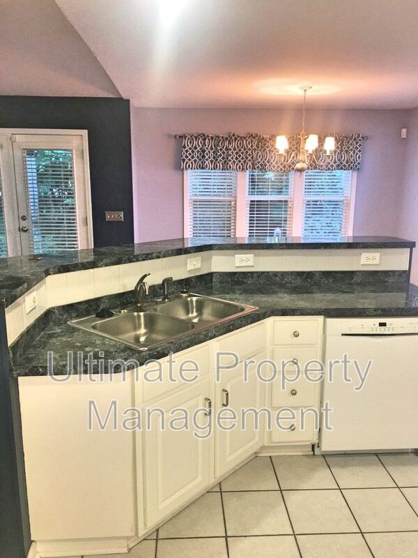 105 Southern Magnolia Ct in Hampstead, NC - Building Photo - Building Photo