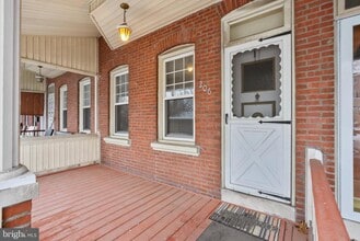 206 E Elm St in Norristown, PA - Building Photo - Building Photo