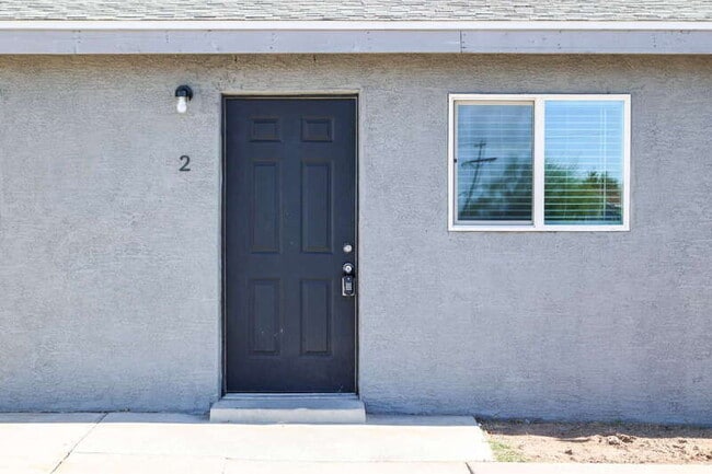 561 S Meridian Rd in Apache Junction, AZ - Building Photo - Building Photo