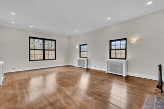 59 Kensington Rd in Bronxville, NY - Building Photo - Building Photo