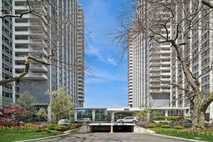 4250 N Marine Dr in Chicago, IL - Building Photo
