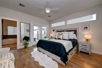 4435 Nichols St in Houston, TX - Building Photo - Building Photo